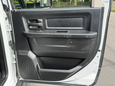 Used 2015 RAM 3500 Tradesman image 30