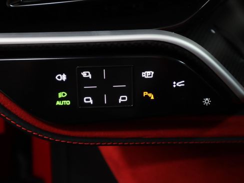 Used 2025 Ferrari 296 GTS image 29