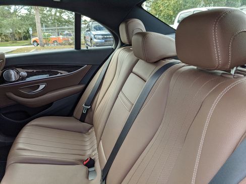 Used 2019 Mercedes-Benz E 300 image 17