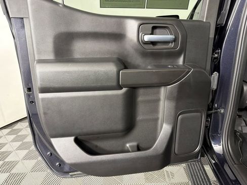 Used 2022 Chevrolet Silverado 1500 Custom image 19