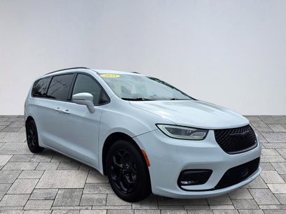 Used 2021 Chrysler Pacifica Limited w/ S Appearance Package
