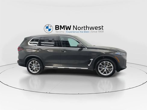New 2026 BMW X5 xDrive40i AWD/4WD image 5