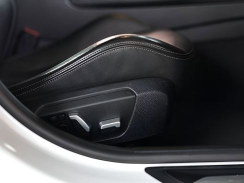 Used 2016 BMW M3 RWD image 61
