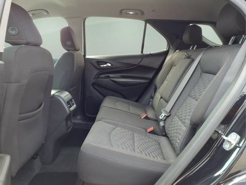 Used 2021 Chevrolet Equinox LT FWD image 18
