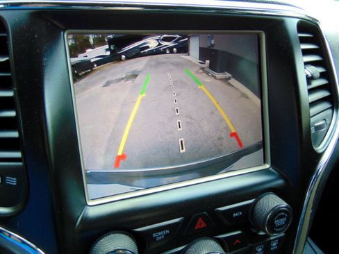 Used 2014 Jeep Grand Cherokee Limited image 7