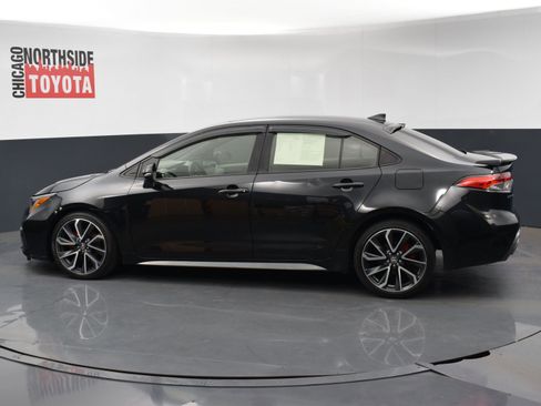 Used 2022 Toyota Corolla SE image 2