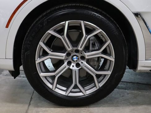 Used 2020 BMW X7 xDrive40i w/ Premium Package image 40