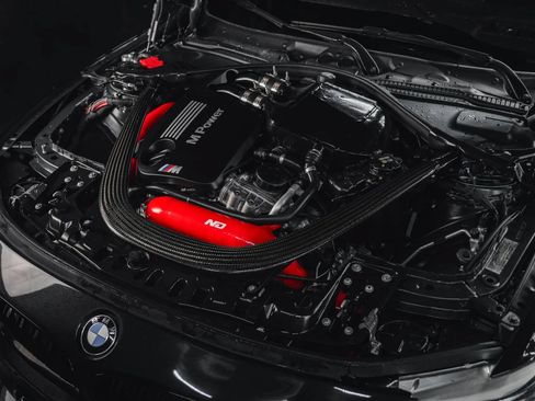 Used 2015 BMW M4 Coupe w/ Executive Package RWD image 60