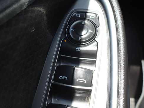 Used 2018 Chevrolet Malibu LT FWD image 26