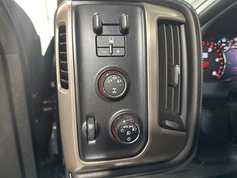 Used 2015 GMC Sierra 2500 Denali image 17