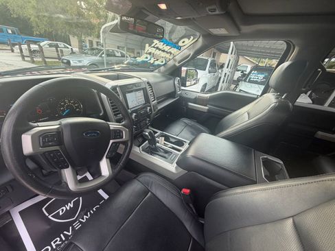Used 2016 Ford F150 Lariat w/ Equipment Group 502A Luxury AWD/4WD image 8