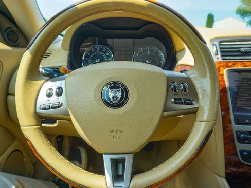Used 2007 Jaguar XK Convertible RWD image 22