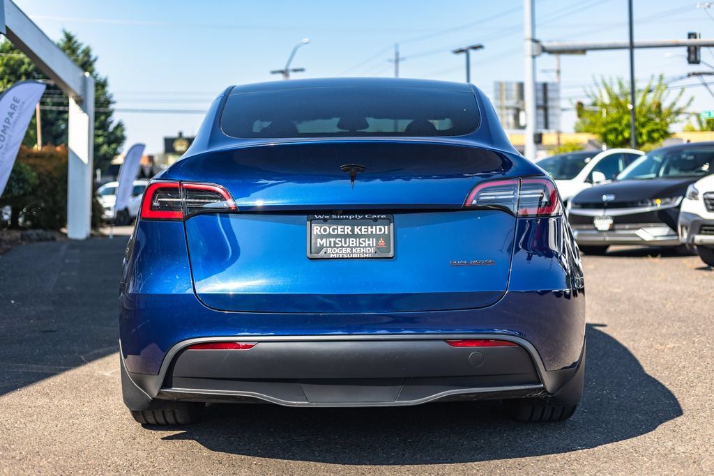 Used 2024 Tesla Model Y Performance AWD/4WD image 8