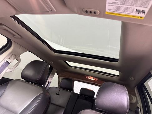 Used 2013 Ford Edge Sport w/ Driver Entry Pkg image 18