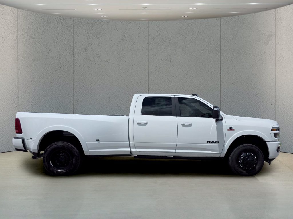 New 2026 RAM 3500 Limited AWD/4WD image 3