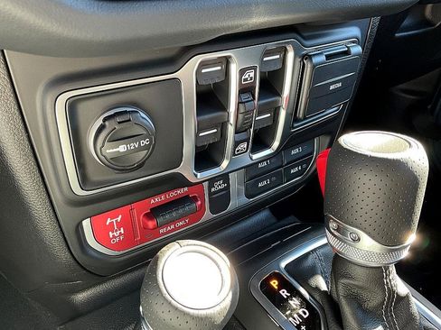 New 2026 Jeep Gladiator Mojave image 24