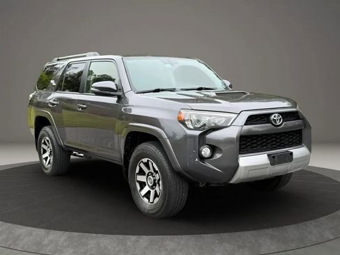 Used 2019 Toyota 4Runner TRD Off-Road Premium AWD/4WD image 3