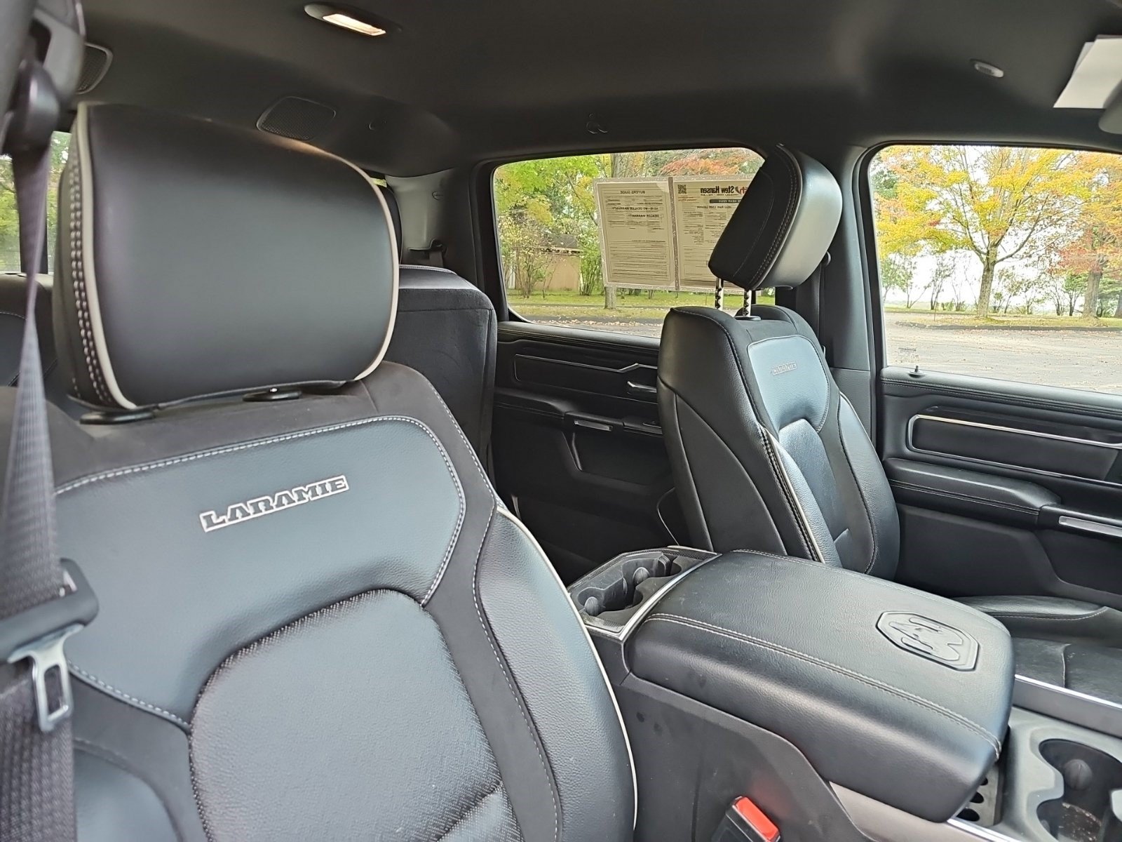 Used 2022 RAM 1500 Laramie w/ Sport Appearance Package AWD/4WD image 11
