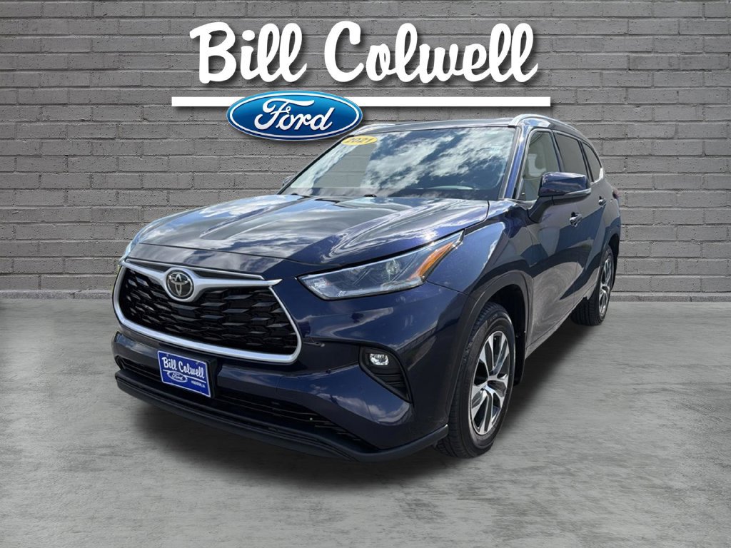 Used 2021 Toyota Highlander XLE AWD/4WD image 9