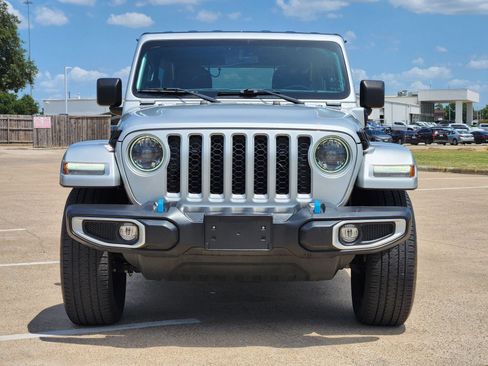 Used 2023 Jeep Wrangler Unlimited Sahara w/ Cold Weather Group AWD/4WD image 7