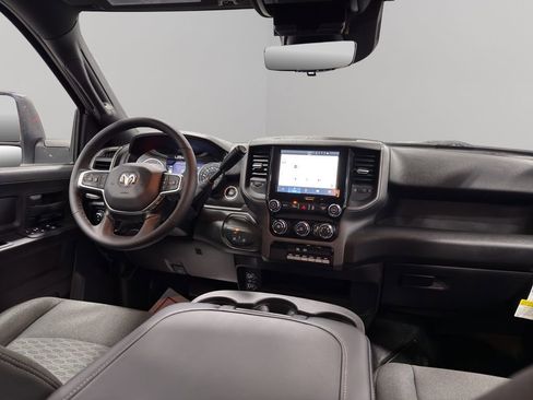 Used 2025 RAM 5500 Tradesman w/ Safety Group image 19