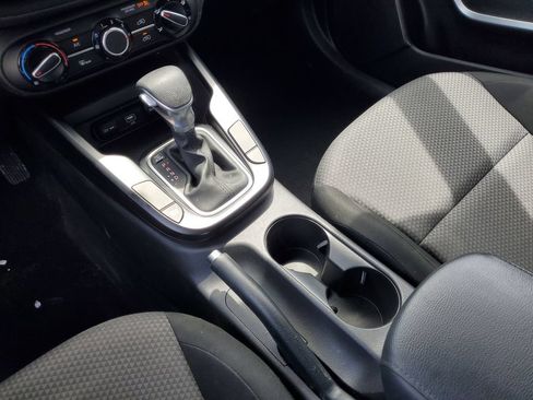 Used 2020 Kia Soul LX FWD image 26