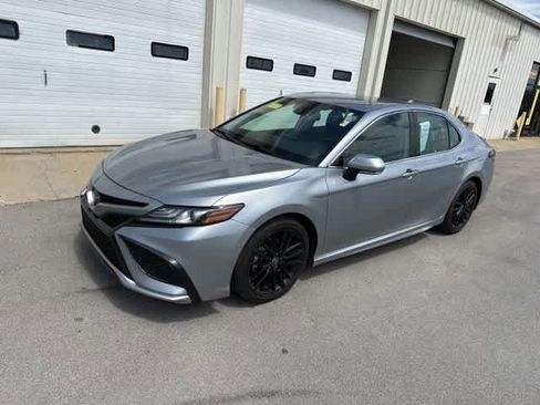 Used 2023 Toyota Camry XSE image 14