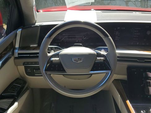 Certified 2025 Cadillac Escalade Sport Platinum w/ LPO, Floor Liner Package image 18