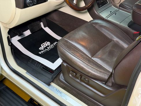 Used 2012 Cadillac Escalade Platinum image 38