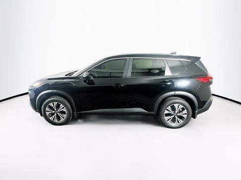 Used 2023 Nissan Rogue SV image 4