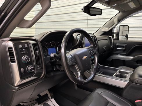 Used 2017 Chevrolet Silverado 2500 LTZ image 12