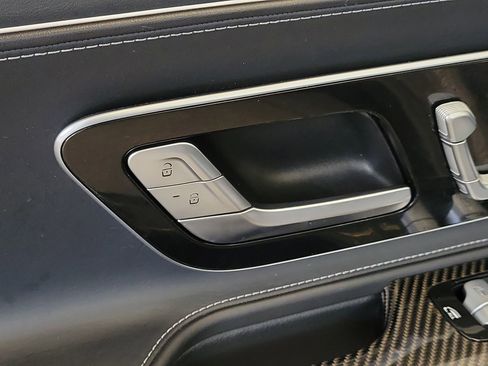 Used 2022 Mercedes-Benz SL 63 AMG 4MATIC image 18