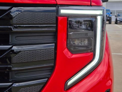 Used 2024 GMC Sierra 1500 Elevation RWD image 29