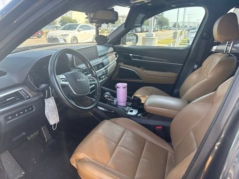 Used 2022 Kia Telluride SX w/ Towing Package FWD image 5