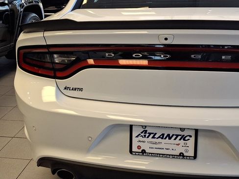 Used 2019 Dodge Charger Scat Pack w/ Driver Confidence Group image 16