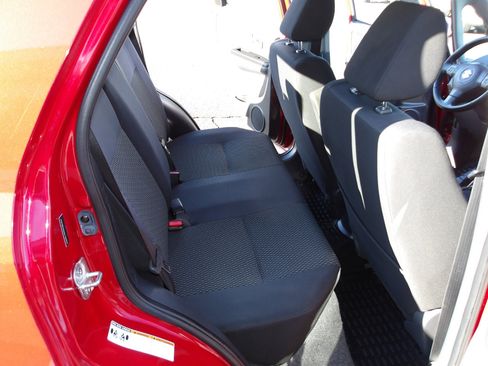 Used 2013 Suzuki SX4 AWD Hatchback image 12