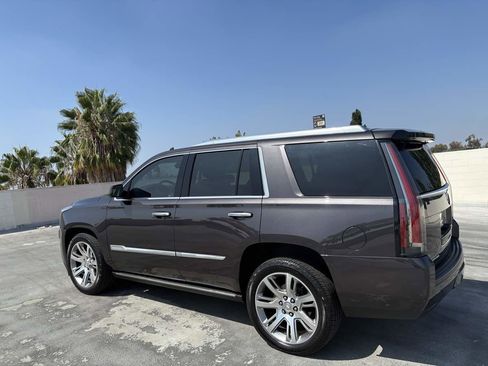 Used 2015 Cadillac Escalade Premium image 10