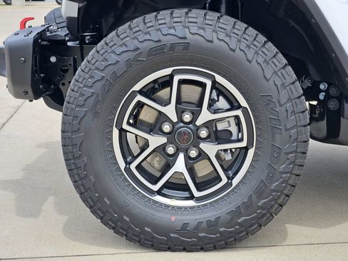 New 2026 Jeep Gladiator Rubicon AWD/4WD image 12