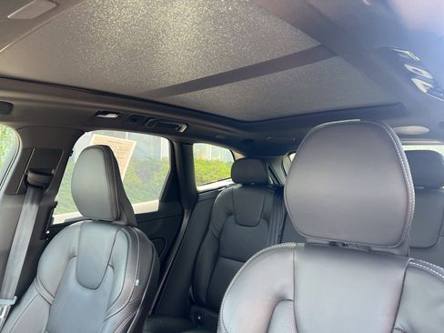 Certified 2024 Volvo XC60 T8 Ultimate w/ Climate Package image 16