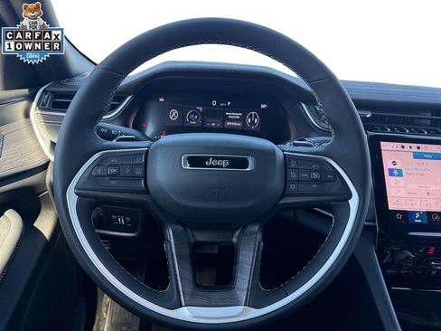 Certified 2024 Jeep Grand Cherokee Limited AWD/4WD image 12