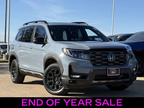 Used 2022 Honda Passport TrailSport image 2