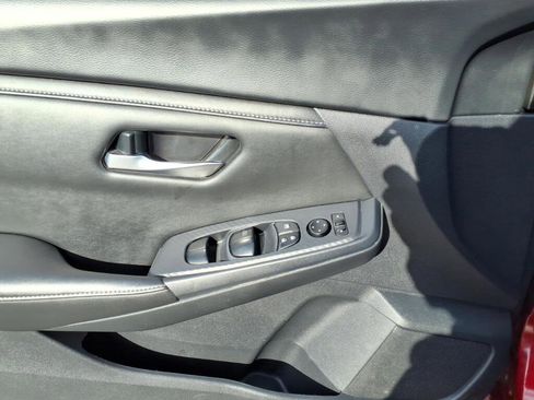 Used 2024 Nissan Sentra SV w/ All-Weather Package image 12