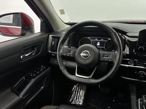 Used 2022 Nissan Pathfinder SL image 27