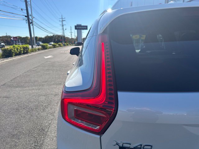 Used 2026 Volvo XC40 B5 Plus AWD/4WD image 10