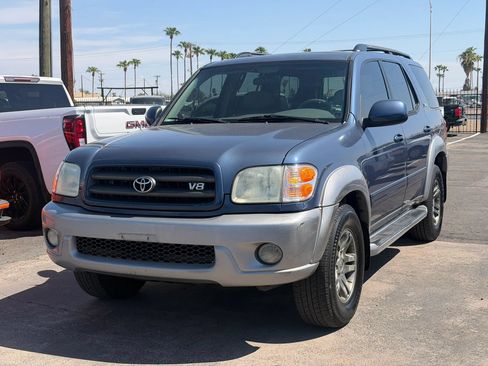 Used 2003 Toyota Sequoia SR5 RWD image 1