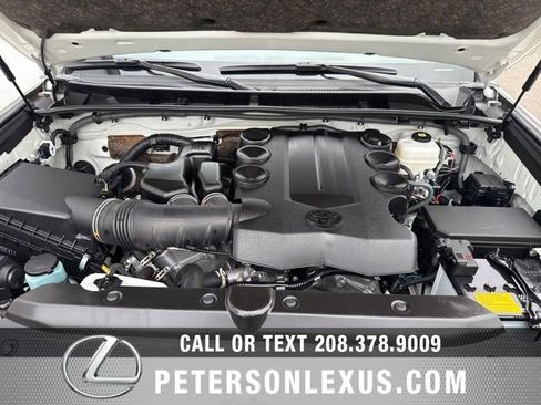 Used 2023 Toyota 4Runner Limited AWD/4WD image 10