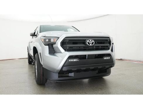 New 2026 Toyota Tacoma SR5 AWD/4WD image 30