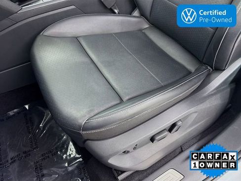 Certified 2022 Volkswagen Atlas SE w/ Panoramic Sunroof Package image 19