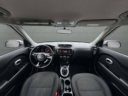 Used 2014 Kia Soul FWD image 24