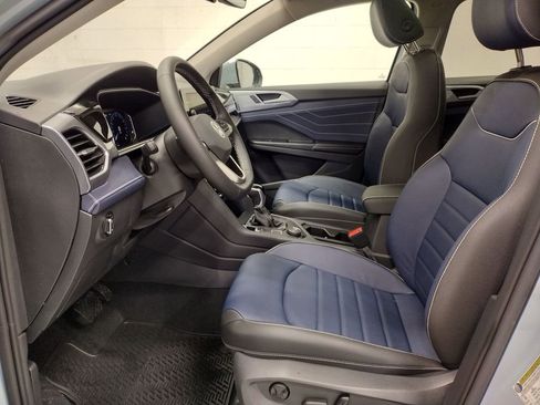 New 2026 Volkswagen Taos SEL image 20